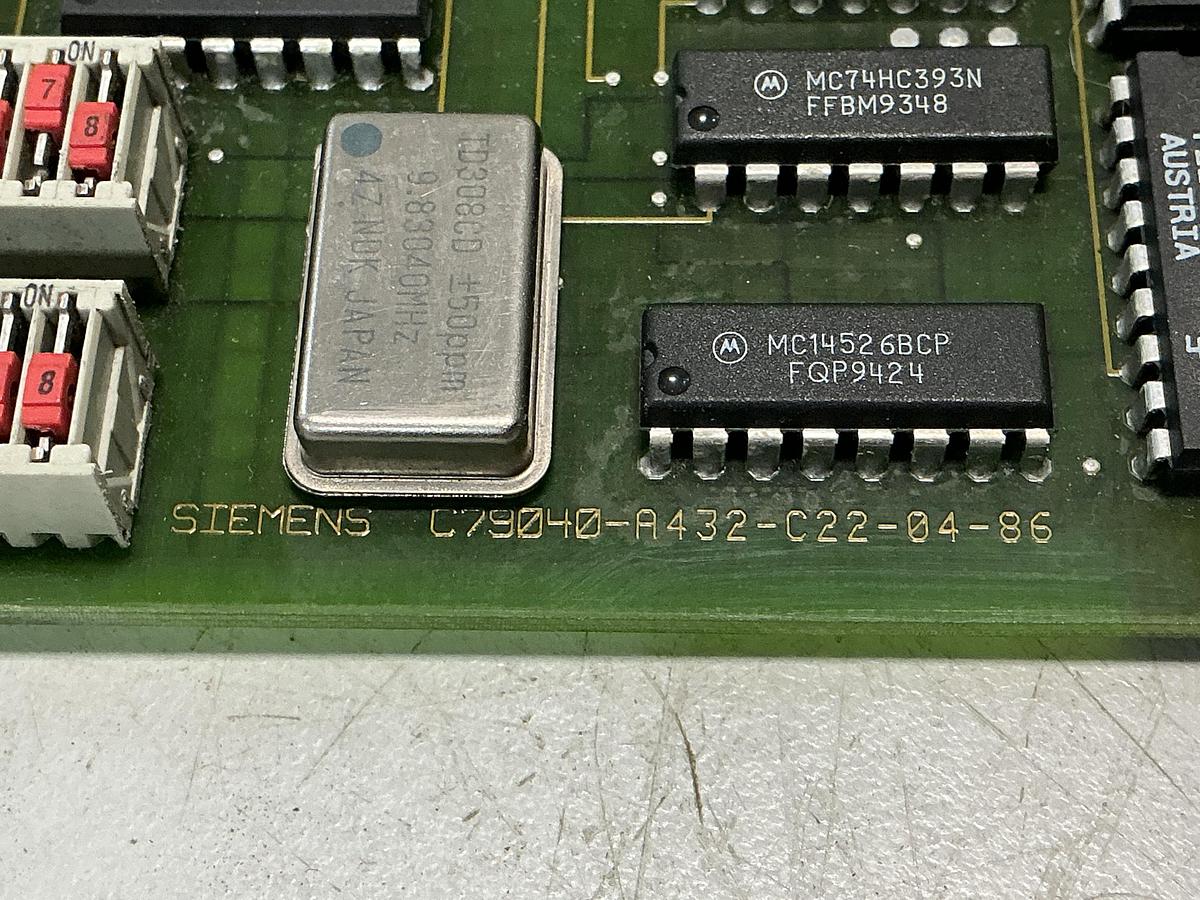Used SIEMENS C79040-A432-C22-04-86