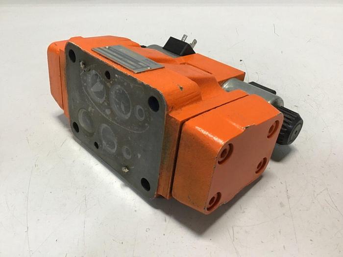 Used BOSCH Directional Valve 0 810 091 423 Used