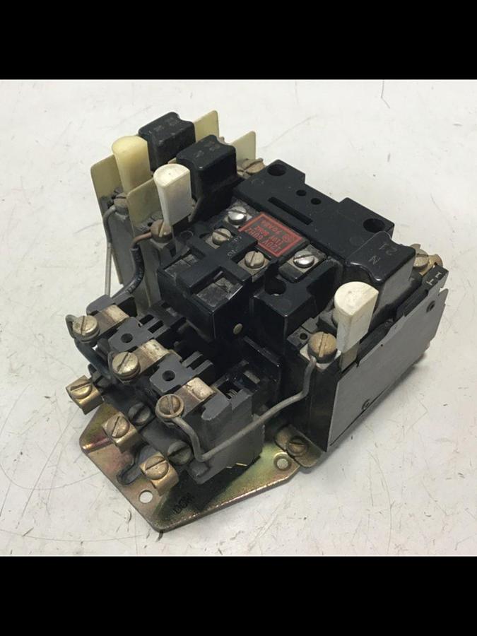Used ALLEN BRADLEY Motor Starter Size 0 709-A0D103 SER K #124361