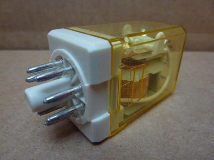 Used IDEC Relay RR2P-U #76415