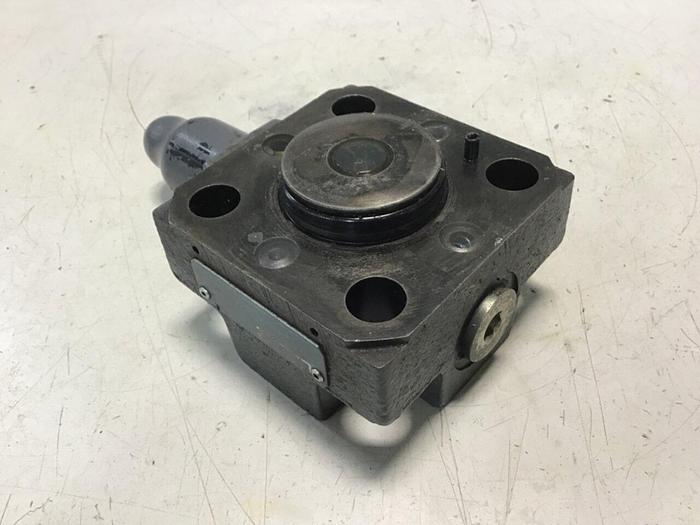 Used VICKERS Valve CVCS-25-C-S2-W-250-11-AP10 #139104