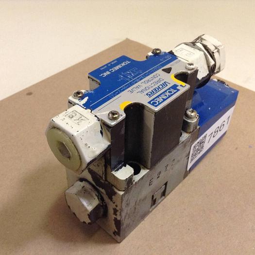 Used VICKERS Directional Control Valve DG4V32AMP7H750 #78617