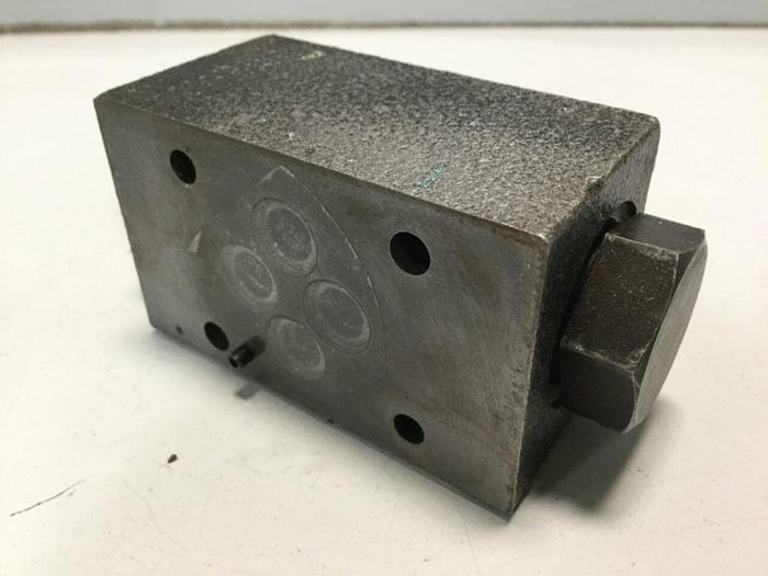 Used VICKERS Pilot Operated Check Valve DGMPC3ABKBAK41 #111314