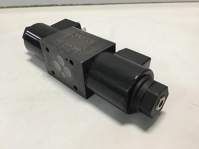 Used YUKEN Valve DSG-01-3C40-D24-N-7090 Used #145504