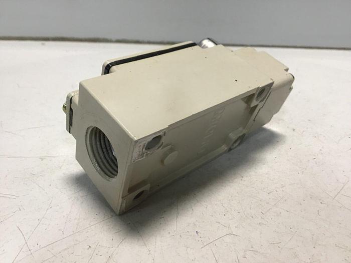 Used YAMATAKE Limit Switch LJA10-11A21N-003 #121743
