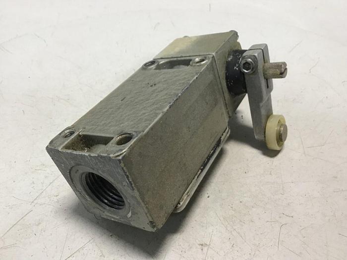 Used TELEMECANIQUE Limit Switch C3JK06 Used #121462