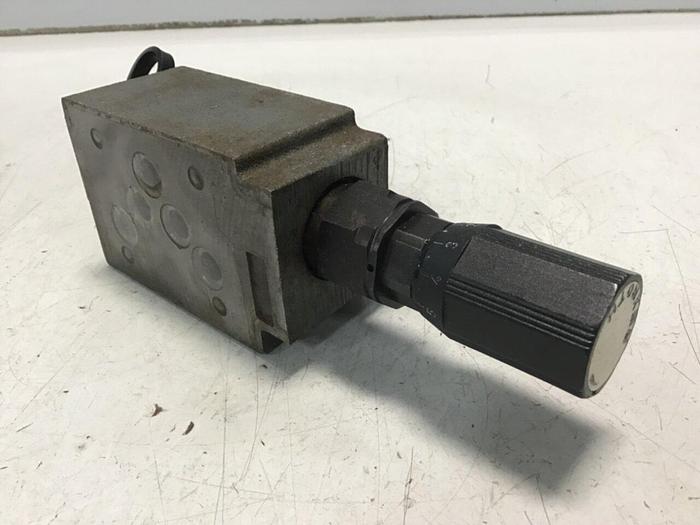 Used REXROTH Directional Valve ZDR10VP731200YM12 #137304