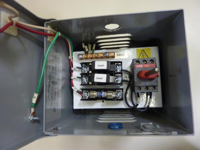 Used DAYKIN 0.75 kVA Transformer Disconnect MDGTB-13 #55820