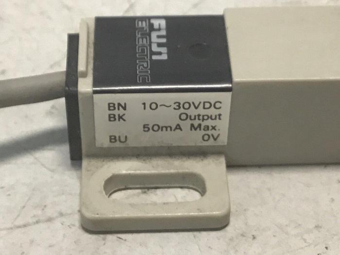 Used FUJI ELECTRIC Proximity Switch PE-B4D #128116