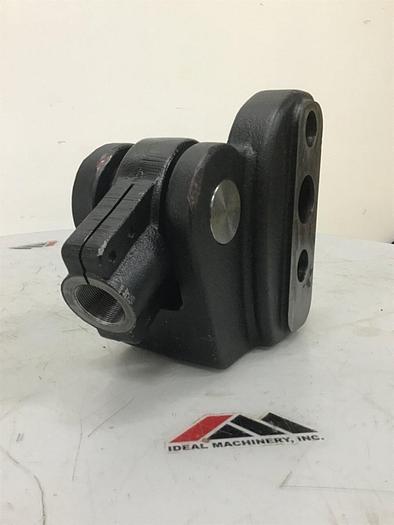Used HUSKY Tie Bar Link Mount Bracket 244681 #124030