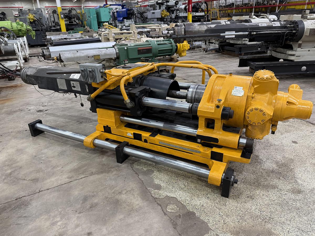 Used CINCINNATI MILACRON M H 500-76 / IU