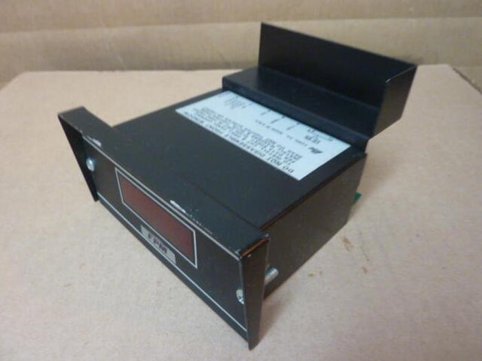 Used RED LION CONTROLS Speed Reader DT3A400 #31431