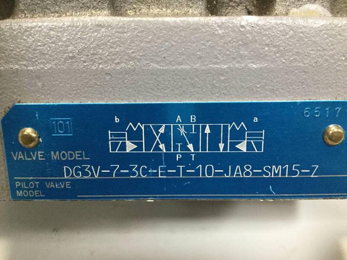 Used TOKIMEC VICKERS Valve DG3V-7-3C-E-T-10-JA8-SM15-7 USED