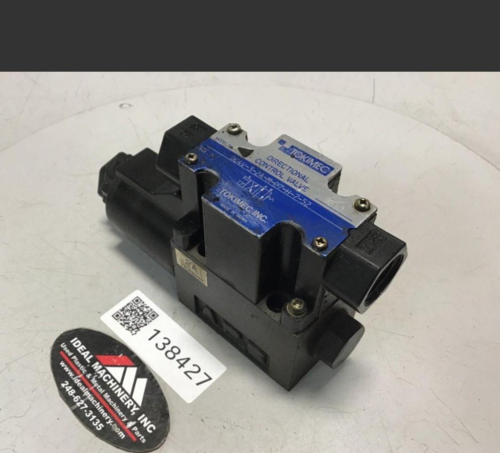Used TOKIMEC Directional Control Valve DG4V-3-2A-M-P7-H-7-52 USED
