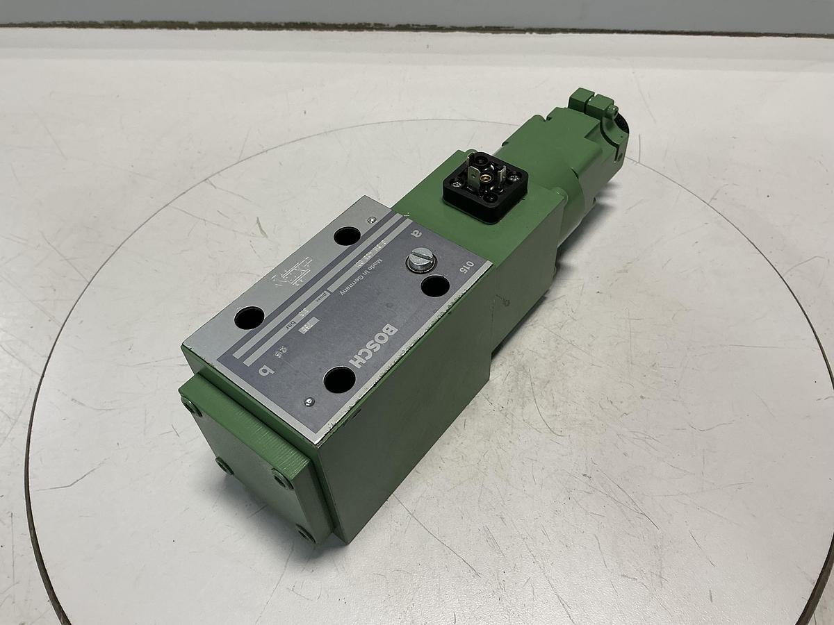 Used BOSCH 0 811 403 001