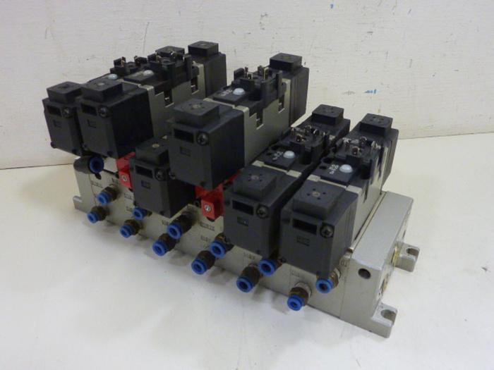 Used SMC Control Block w/ Valves VV71-PR-02 #60100