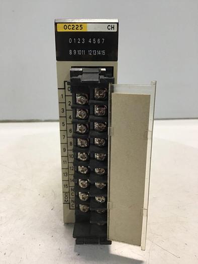 Used OMRON Output Module C200H-OC225 #122626