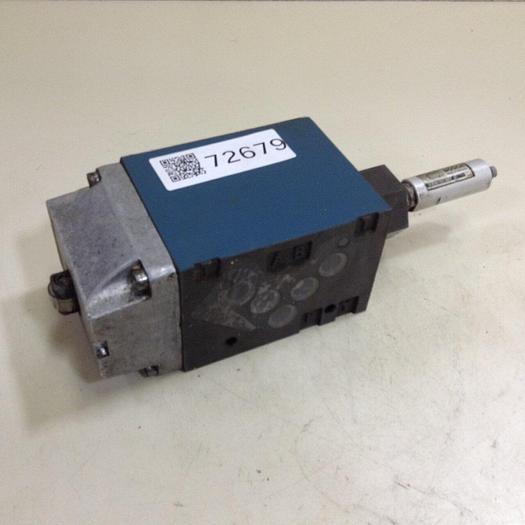 Used BOSCH Directional Control Valve 0 810 001 879 Used