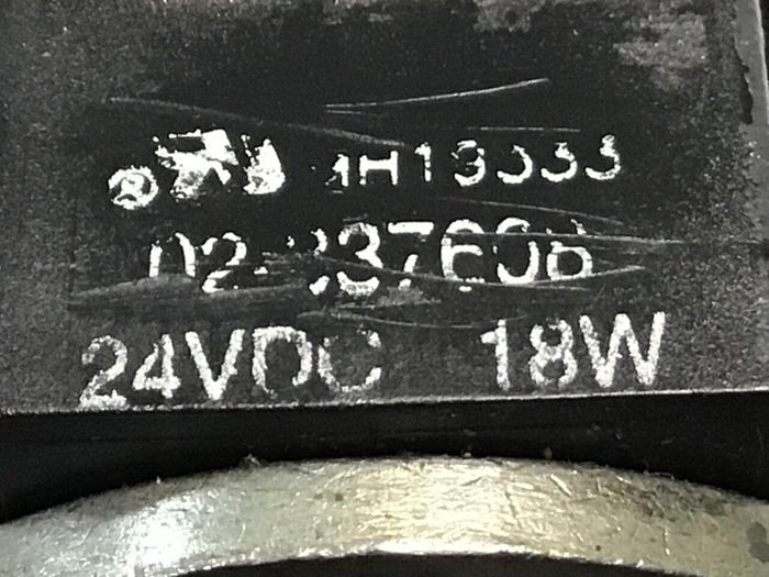 Used VICKERS Valve DG4V-36-2A-M-U-HL7-60-EN490 #132987