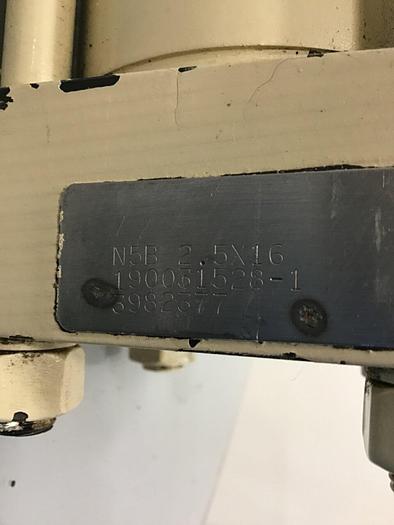 Used HYDRO LINE Injection Sled Cylinder N5B 2.5X16