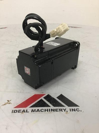Used YASKAWA ELECTRIC AC Servo Motor SGM-08A314 #125031