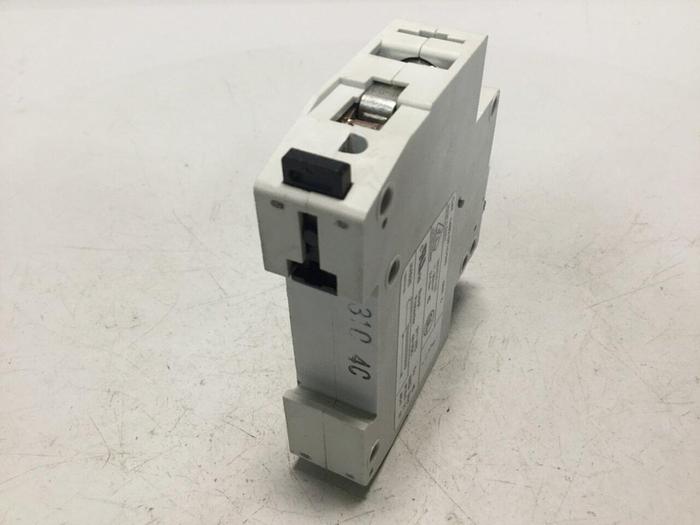 Used ALLEN BRADLEY 4 Amp Circuit Breaker 1492-SP1C040 SER C #103973