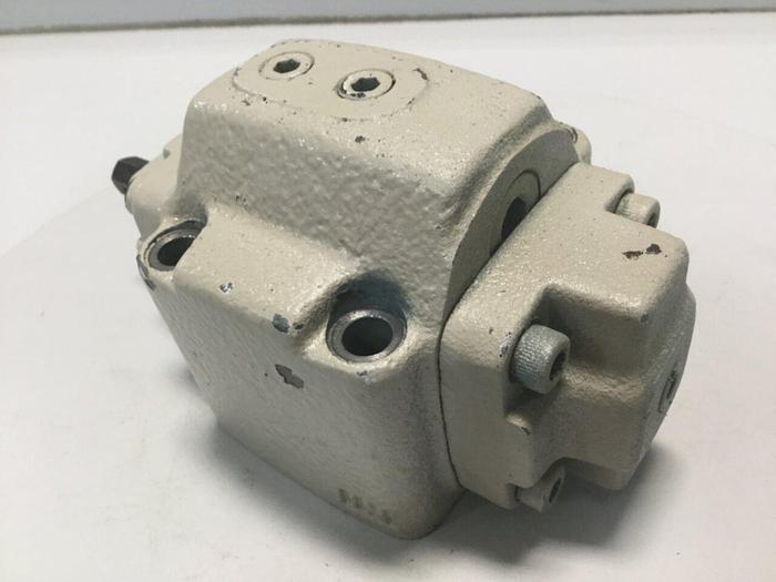 Used DAIKIN Control Check Valve JQC-G06-2E-12 USED