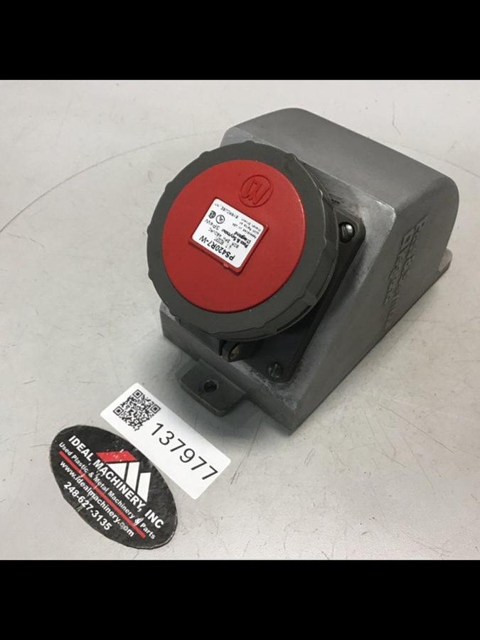 Used PASS & SEYMOUR Receptacle PS420R7-W USED