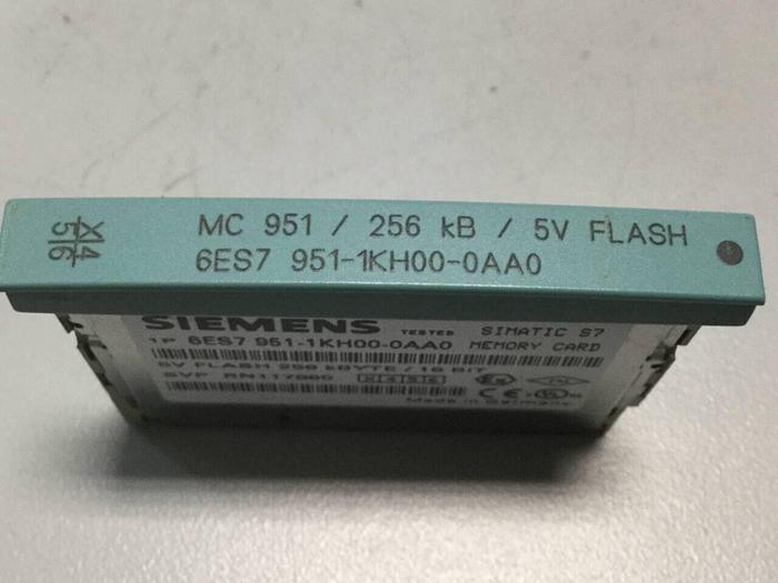 Used SIEMENS Memory Card 6ES7 951-1KH00-0AA0 #102818