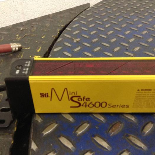 Used STI Light Curtain Receiver MS46SR-14-1305-Q1-R-NC-FP Used