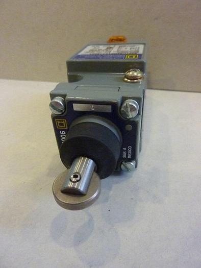 SQUARE D Limit Switch 9007C54DP10Y19021 NEW