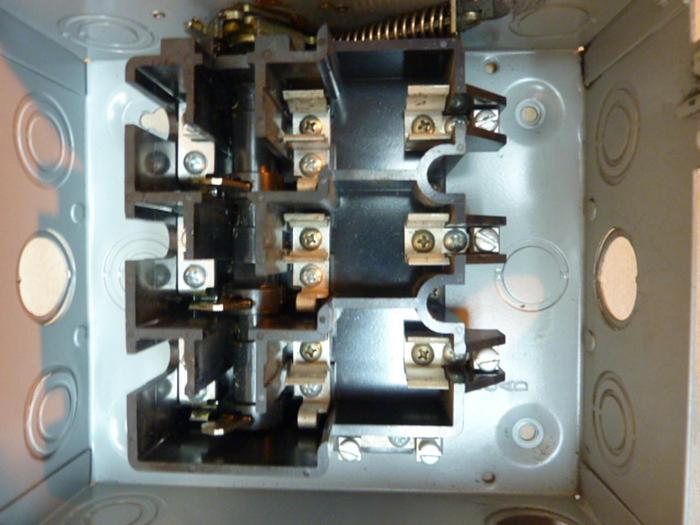 Used SIEMENS 30 Amp Safety Disconnect Switch GF321N #41584