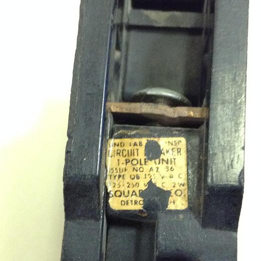 Used SQUARE D 20 Amp Breaker QB120 #75738
