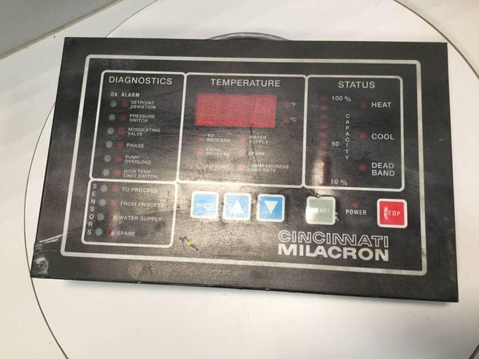 Used ADVANTAGE ELECTRONICS Display Panel Board 493085 100593 #100388