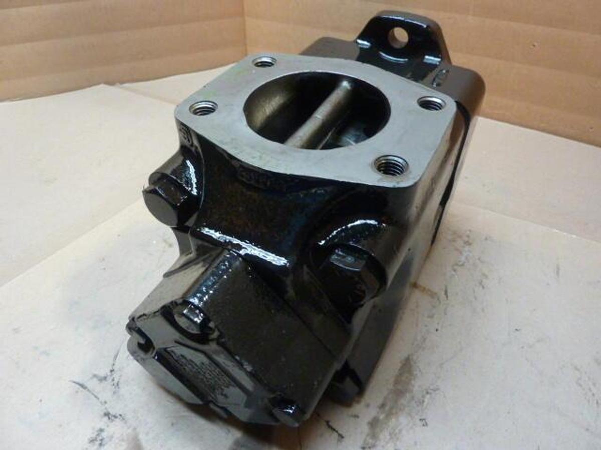 Used VICKERS Hydraulic Vane Pump 4520V42A8 USED