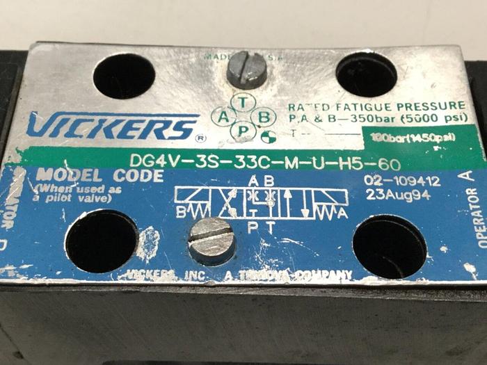 Used VICKERS Valve DG4V-3S-33C-M-U-H5-60 #111272