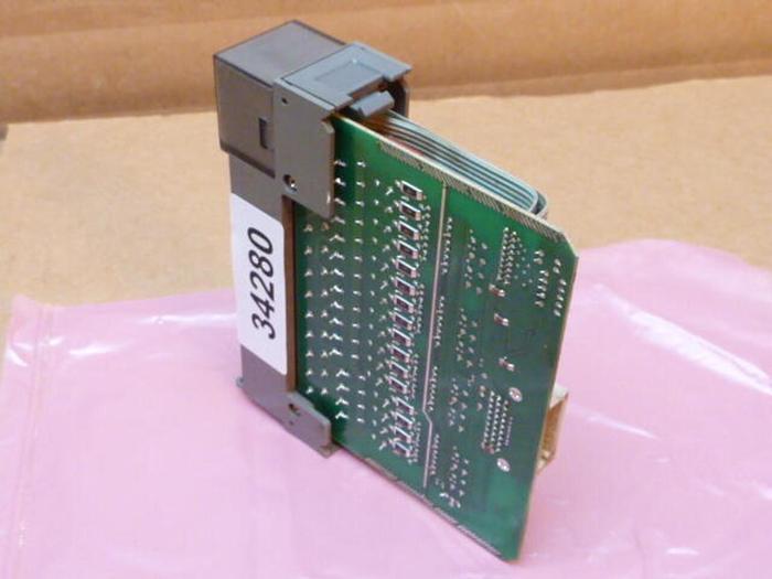 Used ALLEN BRADLEY Input Module 1746-IA16 SER C #75387