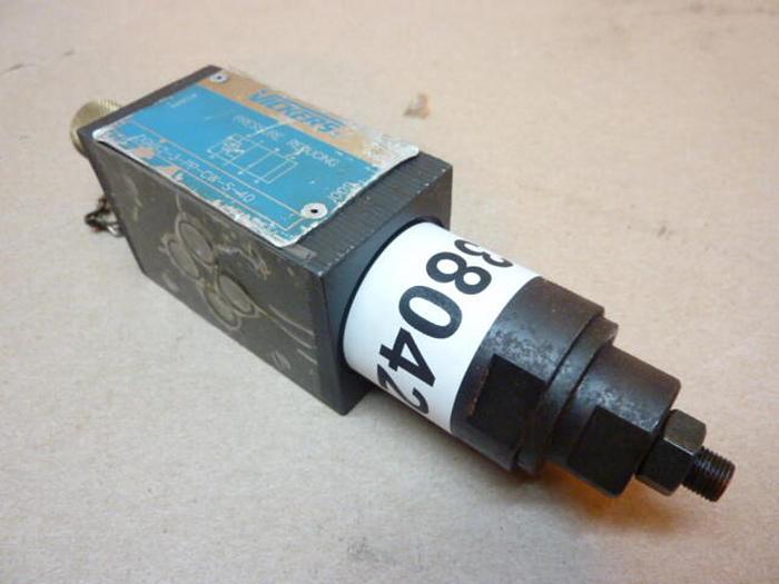 Used VICKERS Pressure Reducing Valve DGMX2-3-PP-CW-S-40 #38041