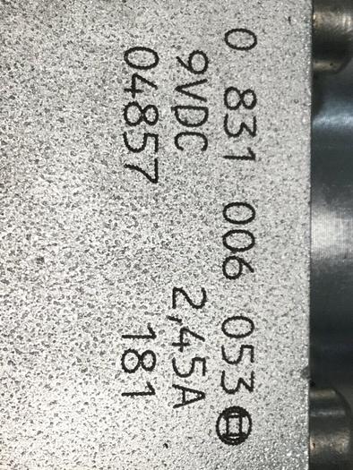 Used BOSCH Hydraulic Valve 0 811 402 034 #102335