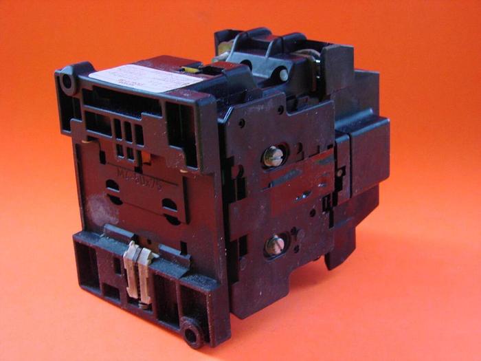 Used SIEMENS Contactor 3TC4417-0B #10366