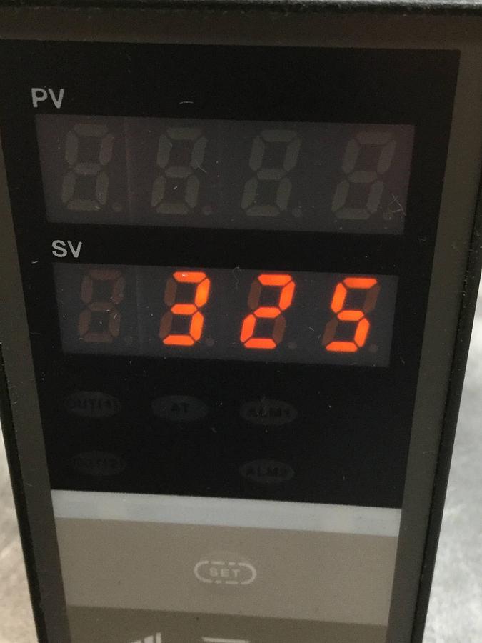 Used RKC Temperature Control REX-C400FK03VNN USED