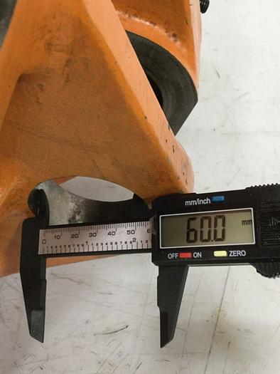 Used CINCINNATI MILACRON Rear Platen 5038164 Used