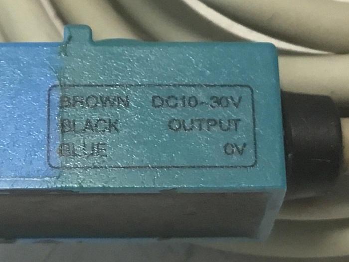 Used YAMATAKE Proximity Switch FL2-4A6H #128259