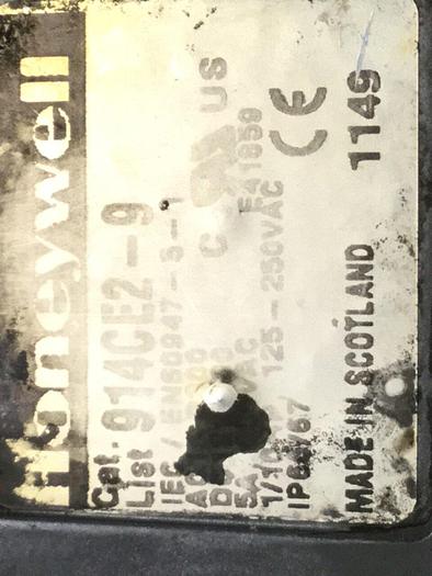 Used HONEYWELL Limit Switch 914CE2-9 #104391