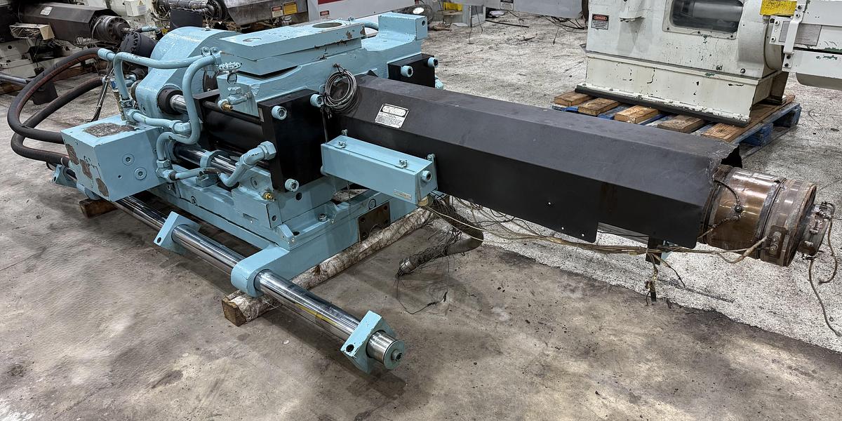 Used CINCINNATI MILACRON VH 400-54 INJECTION UNIT