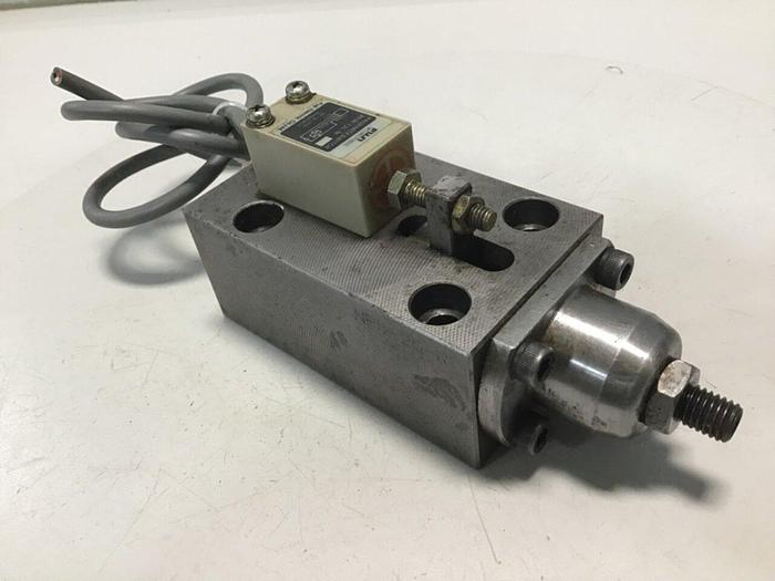 Used FUJI ELECTRIC Proximity Switch PEW-12L/N #113035