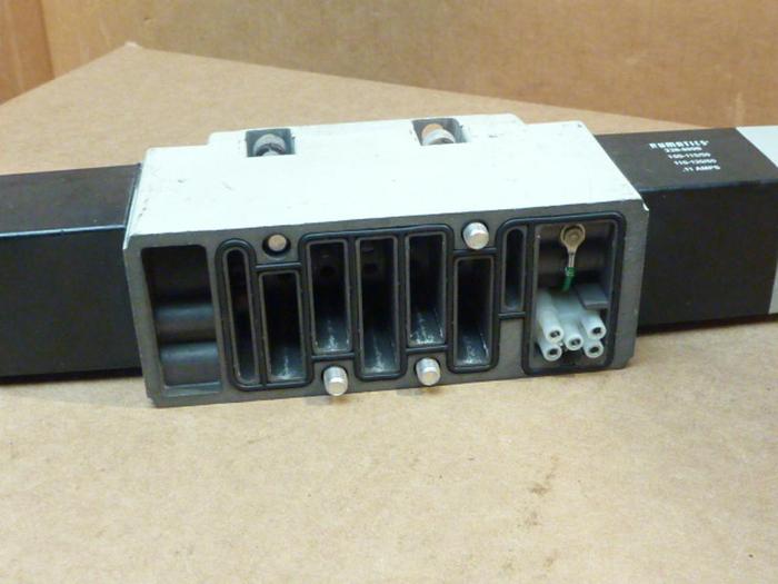 Used NUMATICS Solemoid Valve 123SS500K000030 #40822