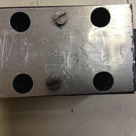 Used VICKERS Directional Hydraulic Valve DG4V322AMUHL760 Used