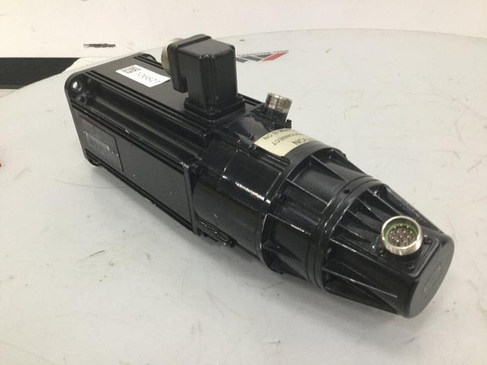Used INDRAMAT Servo Motor MAC071C-0-JS-4-C/095-B-0/WI634LX/S001 Used