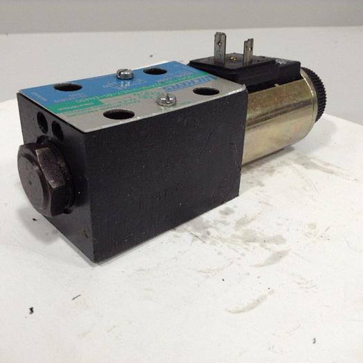 Used VICKERS Valve DG4V3S22AMUHL760EN490 Used